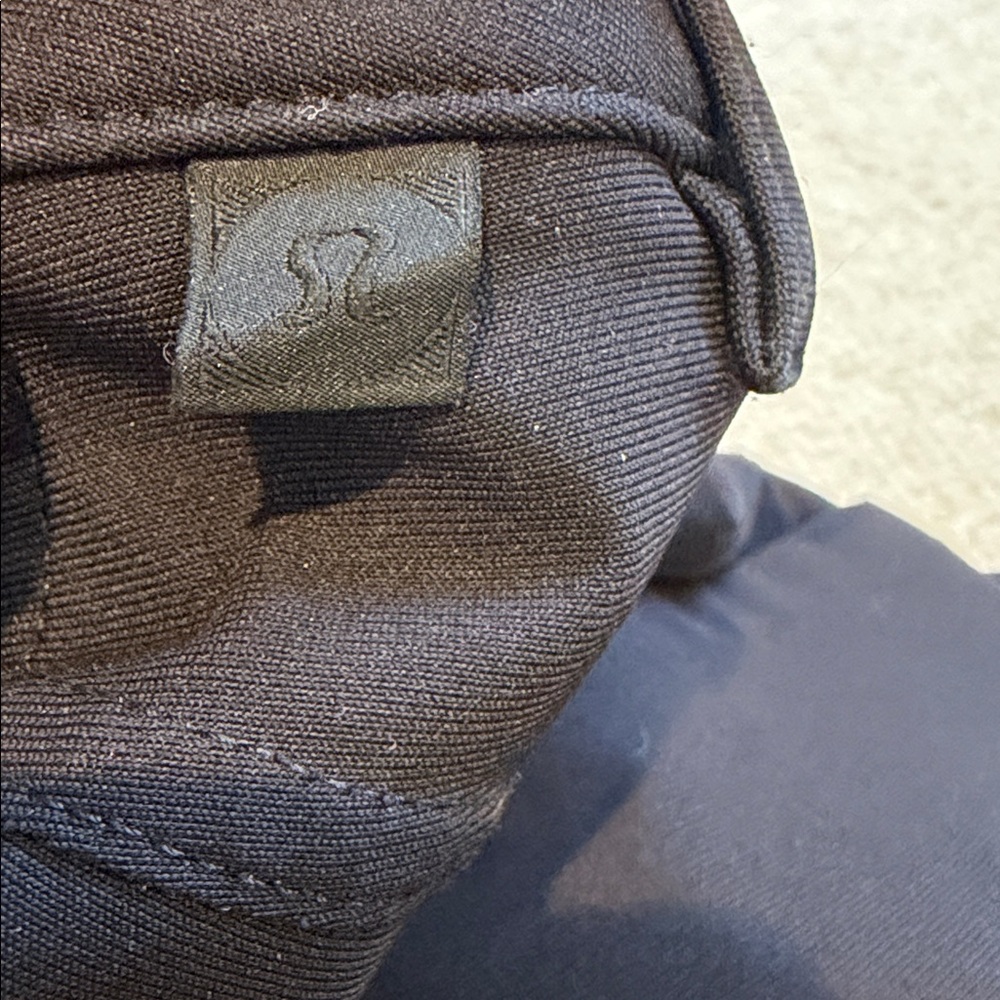 Lululemon Black ABC pants - Picture 3 of 3